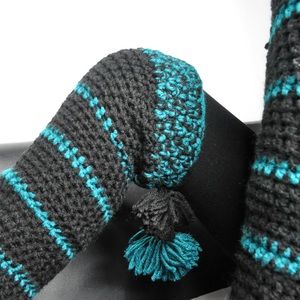 New Comfy & stylish Knee high crochet socks w pompom